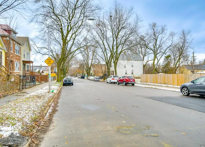 2 Mi To Red Line: Near Sherman Park